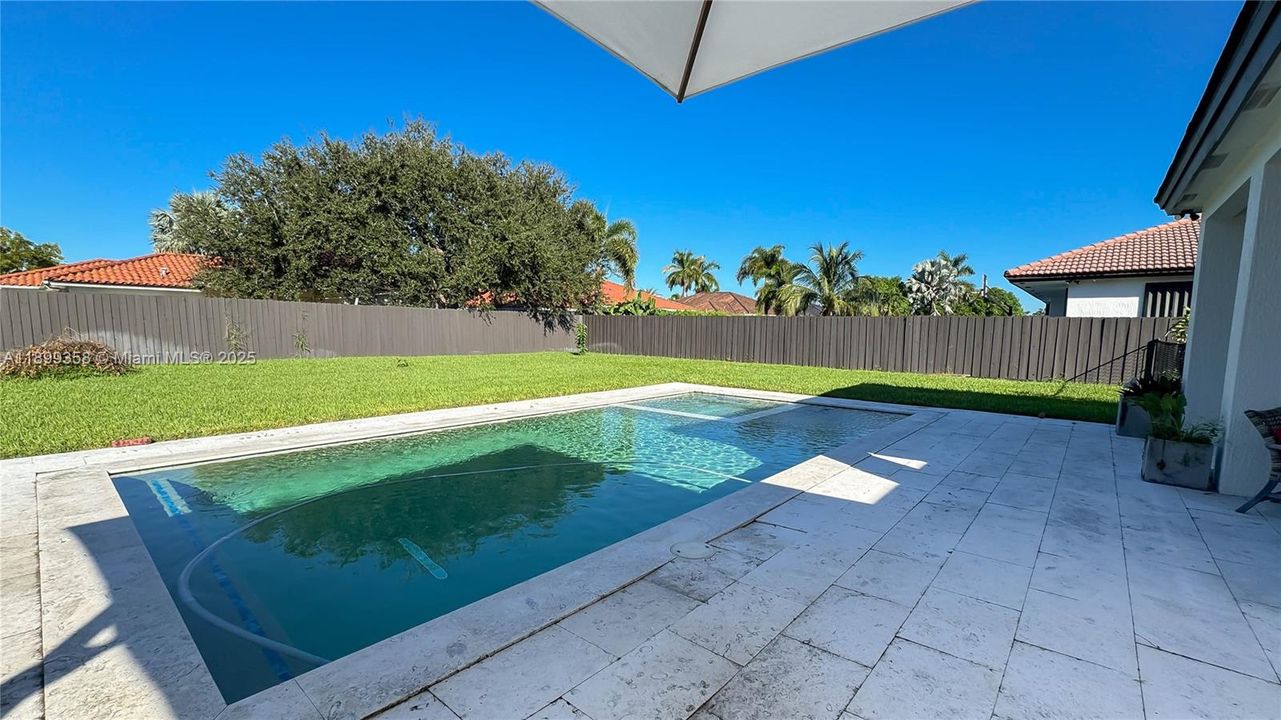 Recently Rented: $7,800 (4 beds, 3 baths, 2398 Square Feet)