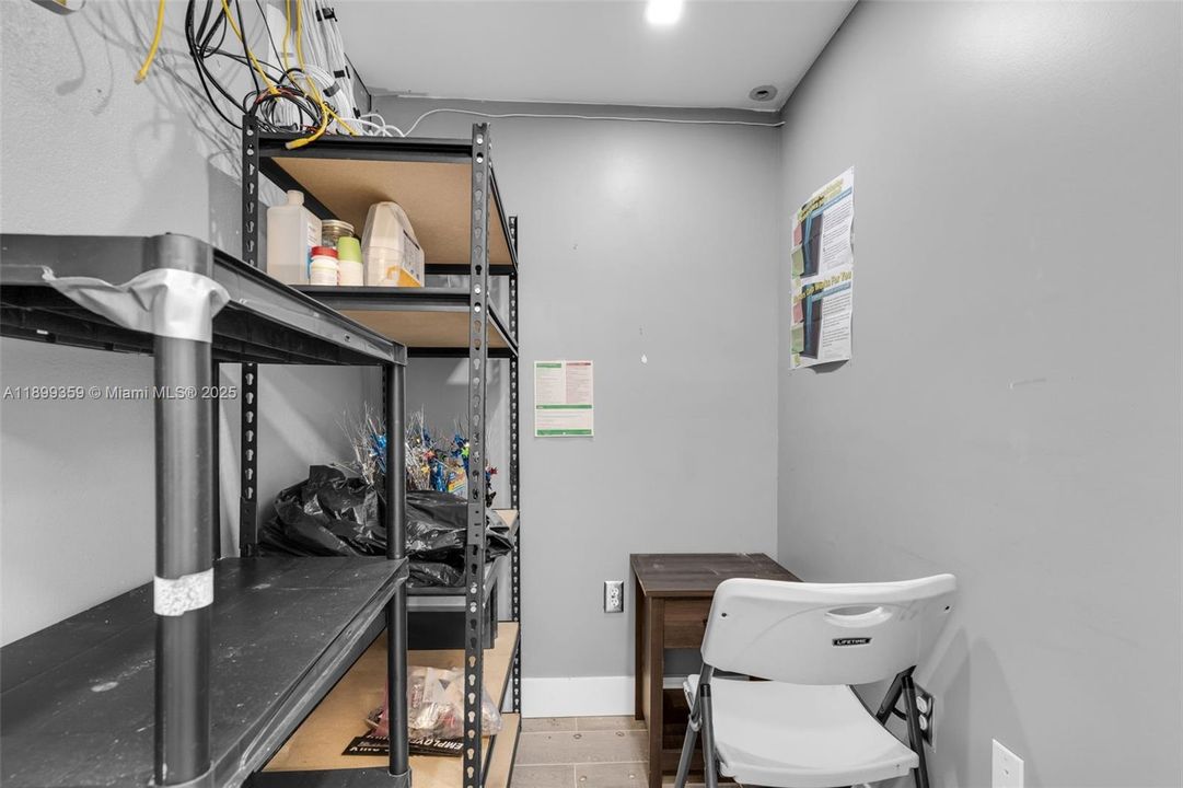 Active With Contract: $8,500 (2 beds, 1 baths, 0 Square Feet)