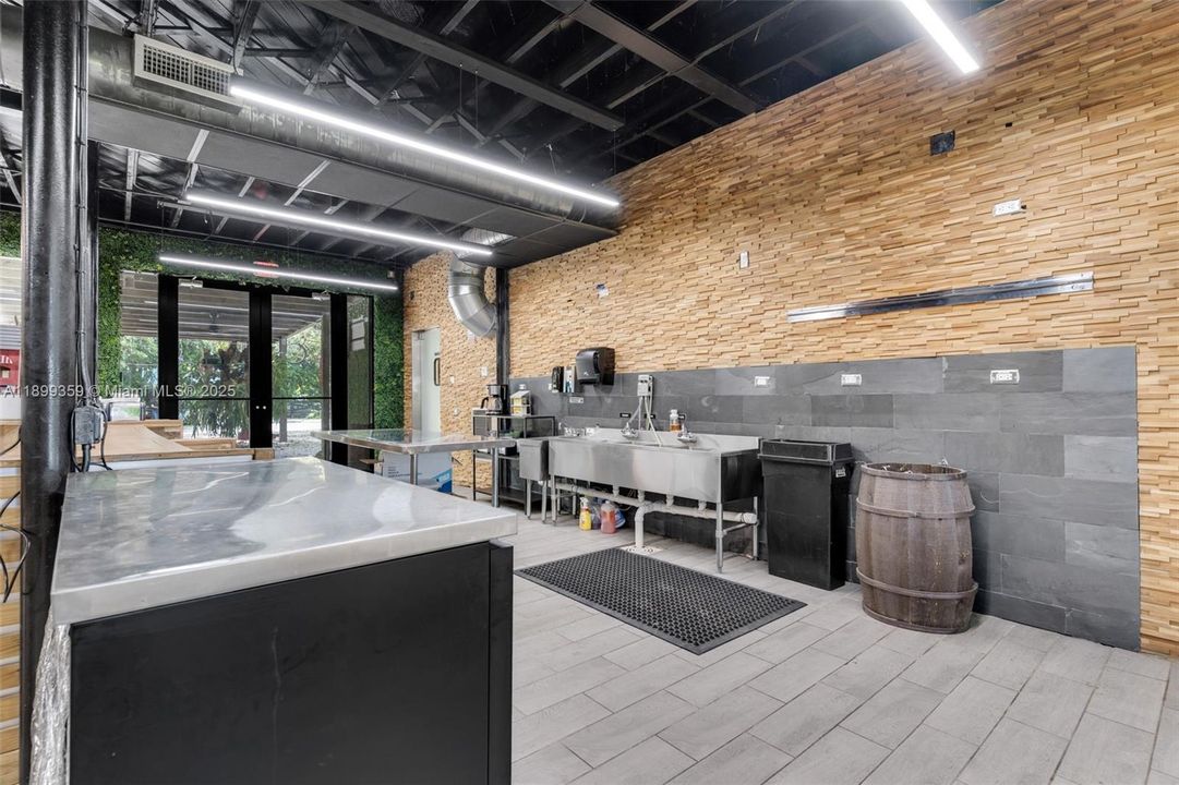 Active With Contract: $8,500 (2 beds, 1 baths, 0 Square Feet)