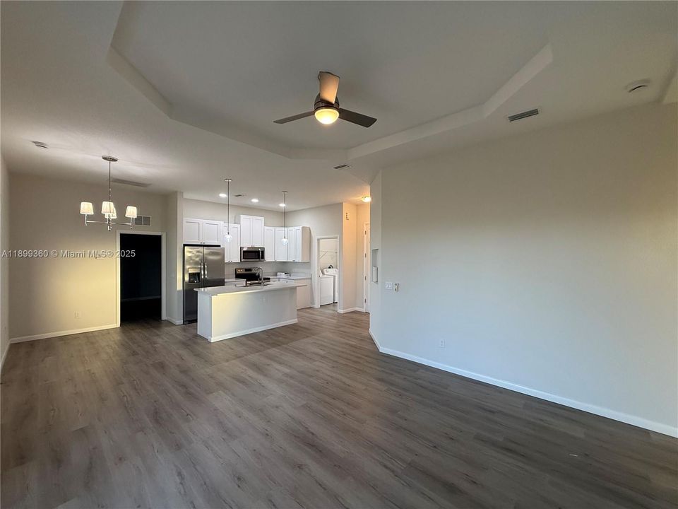 For Rent: $2,200 (4 beds, 2 baths, 1439 Square Feet)