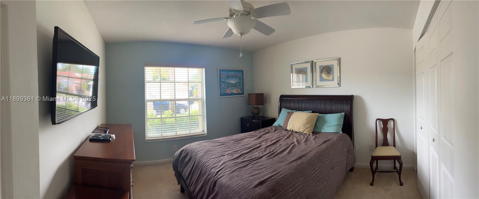 For Sale: $409,000 (3 beds, 2 baths, 1606 Square Feet)