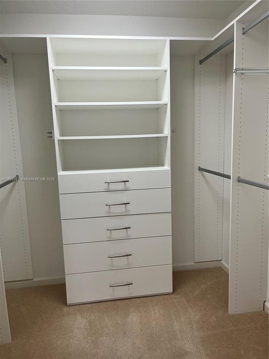 For Sale: $409,000 (3 beds, 2 baths, 1606 Square Feet)