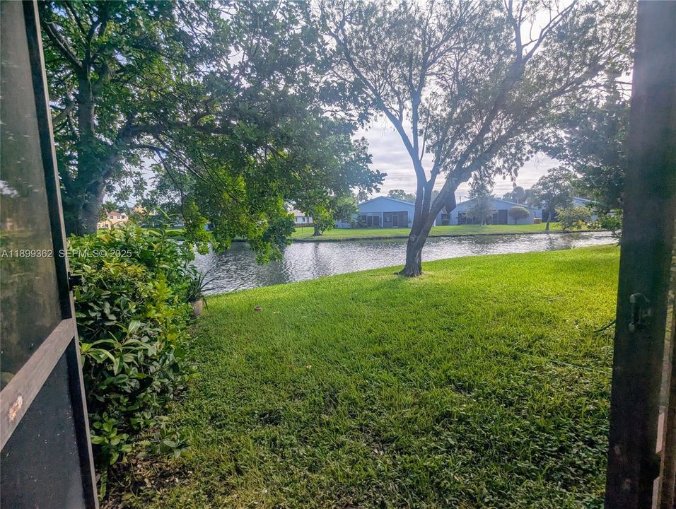 For Rent: $2,600 (2 beds, 2 baths, 1048 Square Feet)