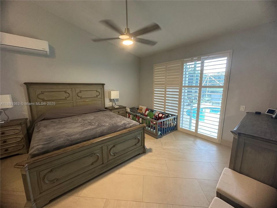 Recently Rented: $6,950 (4 beds, 3 baths, 2776 Square Feet)