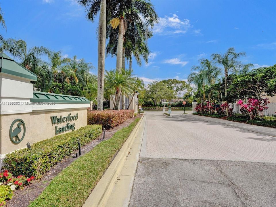 Recently Rented: $6,950 (4 beds, 3 baths, 2776 Square Feet)