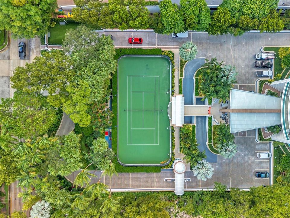 For Sale: $2,300,000 (3 beds, 3 baths, 2310 Square Feet)