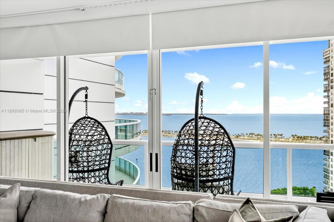 For Sale: $2,300,000 (3 beds, 3 baths, 2310 Square Feet)