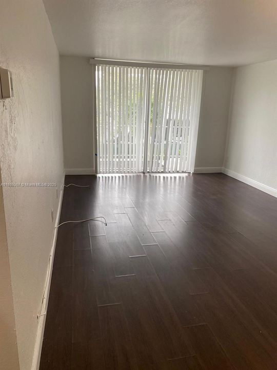 Recientemente alquilado: $1,850 (2 camas, 2 baños, 1175 Pies cuadrados)