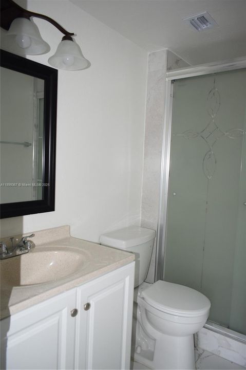 Recientemente alquilado: $1,850 (2 camas, 2 baños, 1175 Pies cuadrados)