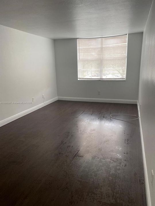 Recientemente alquilado: $1,850 (2 camas, 2 baños, 1175 Pies cuadrados)