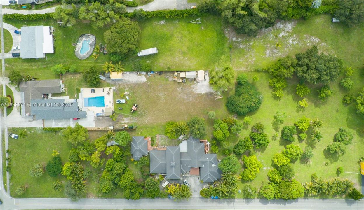 待售: $1,399,000 (5 贝兹, 4 浴室, 4935 平方英尺)