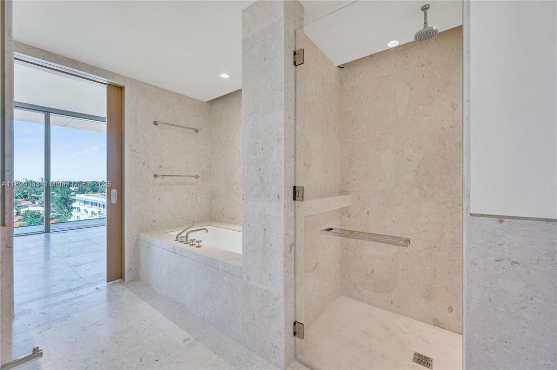 En Venta: $17,575,000 (3 camas, 3 baños, 4733 Pies cuadrados)