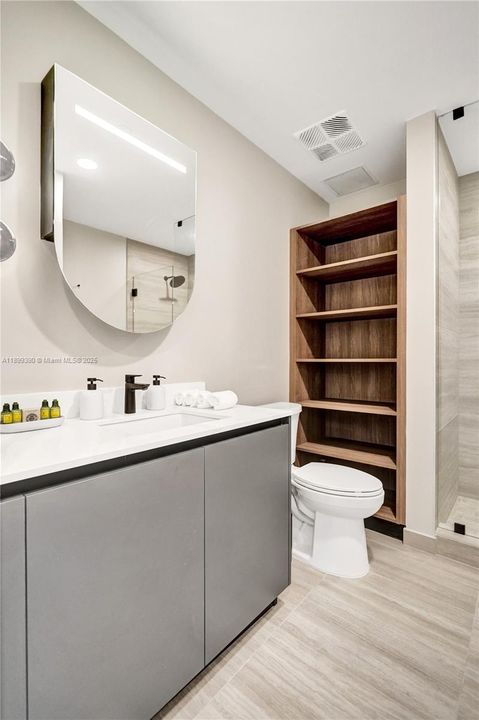 待售: $830,000 (1 贝兹, 1 浴室, 0 平方英尺)