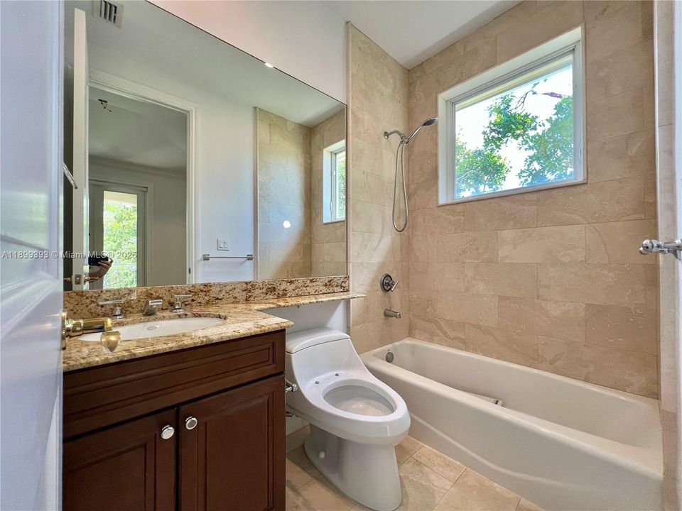 For Rent: $23,000 (6 beds, 6 baths, 7198 Square Feet)