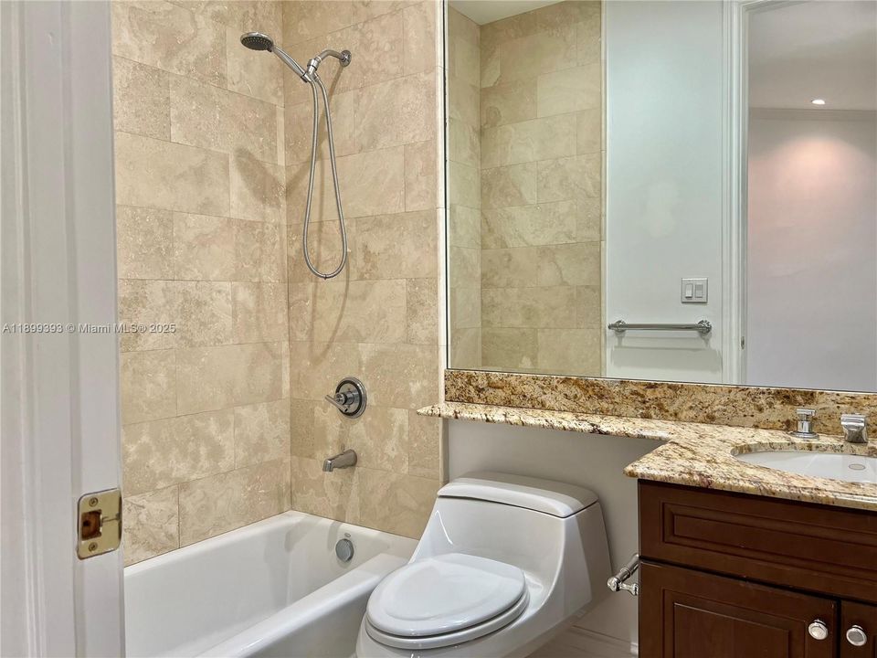 For Rent: $23,000 (6 beds, 6 baths, 7198 Square Feet)