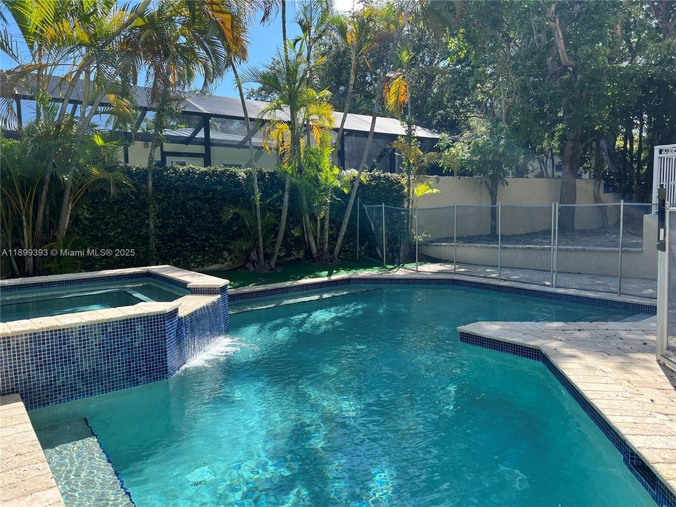 For Rent: $23,000 (6 beds, 6 baths, 7198 Square Feet)