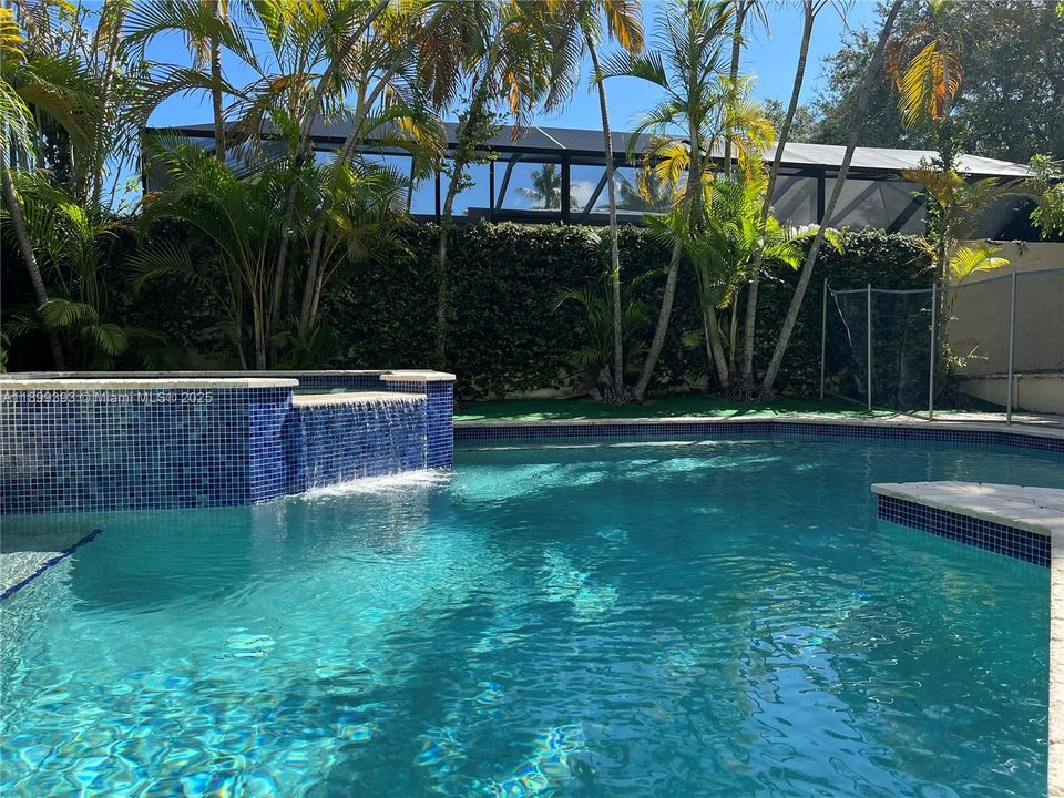 For Rent: $23,000 (6 beds, 6 baths, 7198 Square Feet)