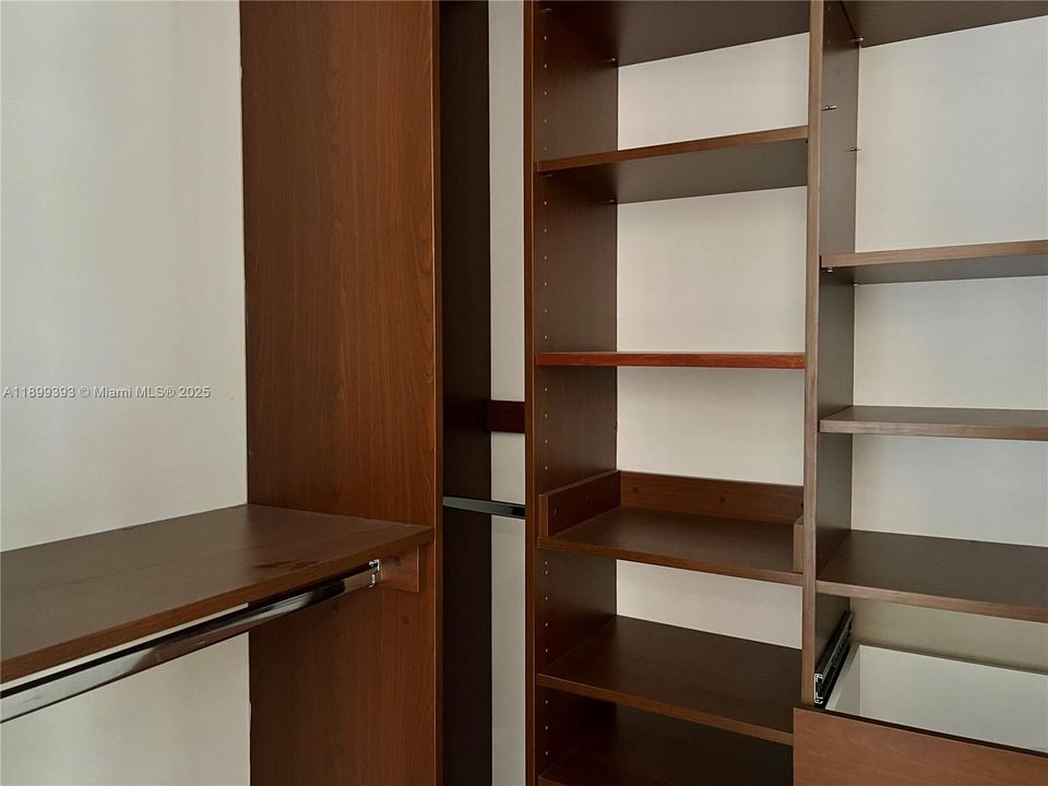 For Rent: $23,000 (6 beds, 6 baths, 7198 Square Feet)