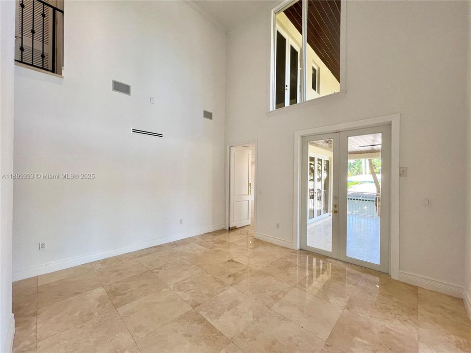 For Rent: $23,000 (6 beds, 6 baths, 7198 Square Feet)