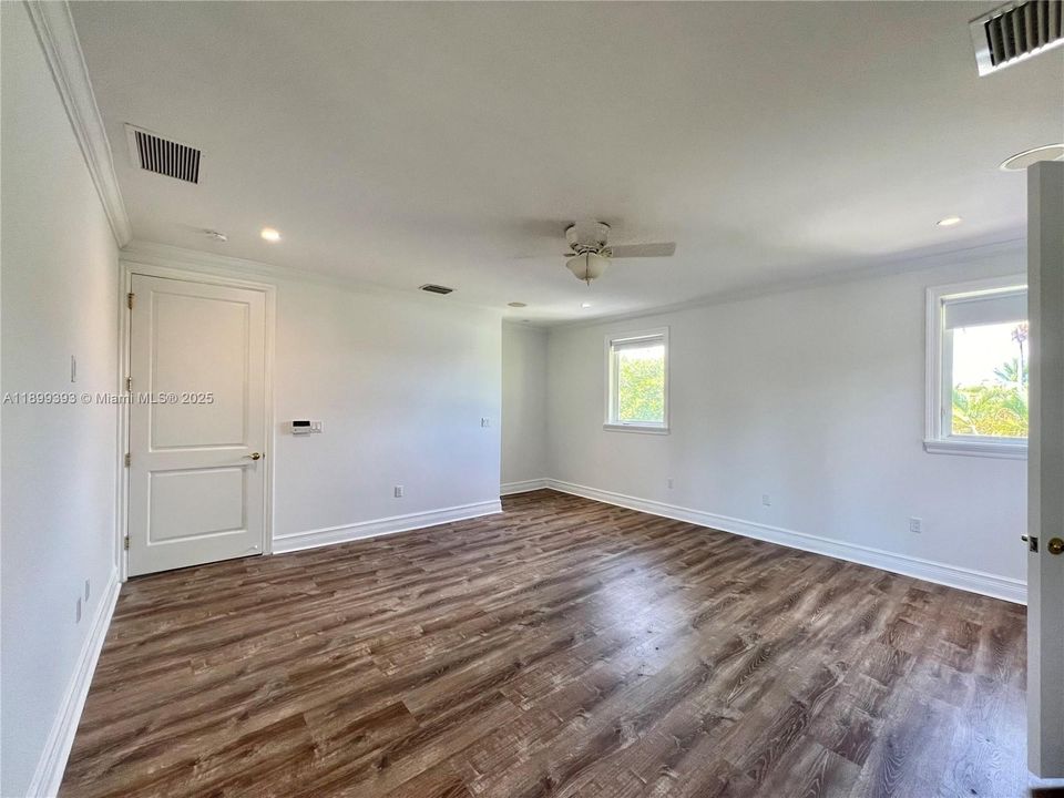 For Rent: $23,000 (6 beds, 6 baths, 7198 Square Feet)