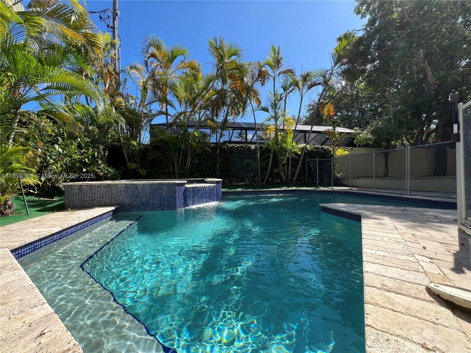 For Rent: $23,000 (6 beds, 6 baths, 7198 Square Feet)