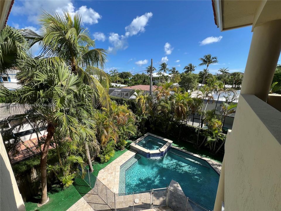 For Rent: $23,000 (6 beds, 6 baths, 7198 Square Feet)