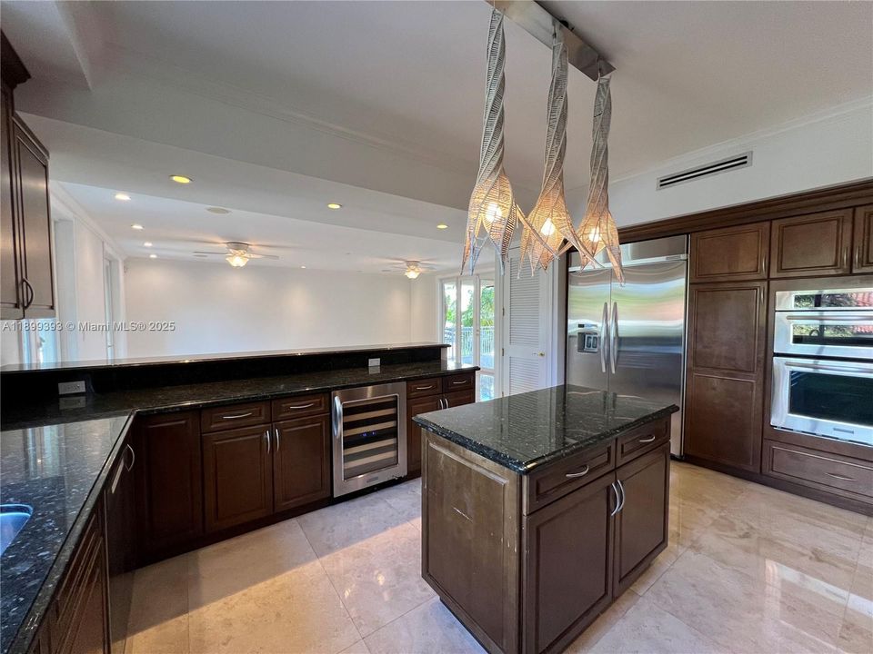 For Rent: $23,000 (6 beds, 6 baths, 7198 Square Feet)