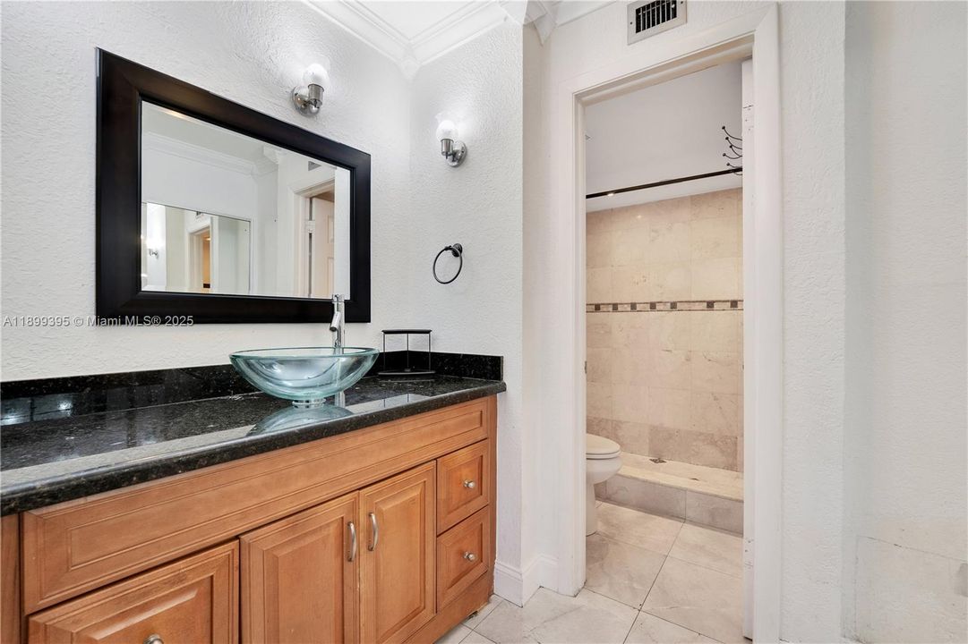 Recently Sold: $140,000 (2 beds, 2 baths, 1080 Square Feet)