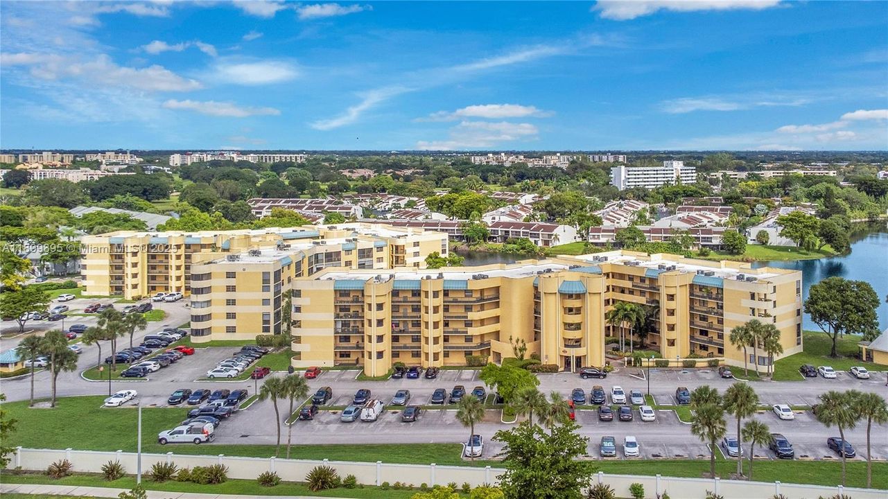 Recently Sold: $140,000 (2 beds, 2 baths, 1080 Square Feet)