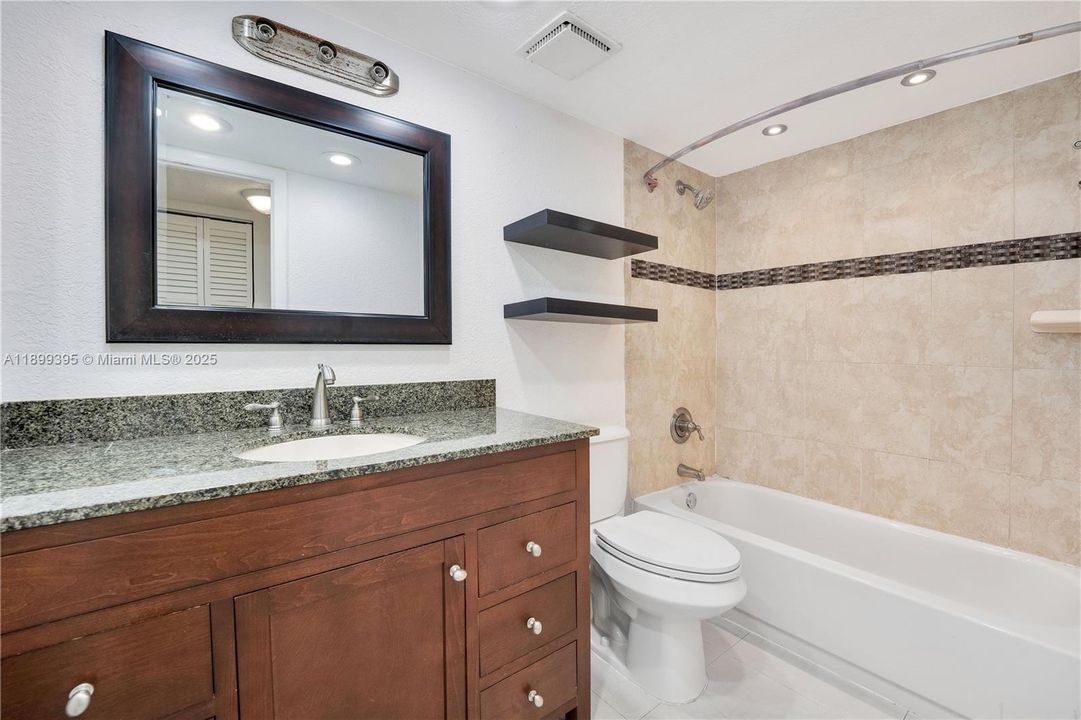 Recently Sold: $140,000 (2 beds, 2 baths, 1080 Square Feet)