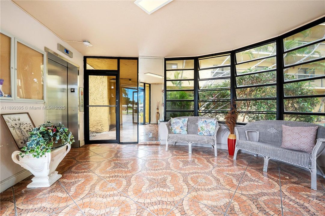 Recently Sold: $140,000 (2 beds, 2 baths, 1080 Square Feet)