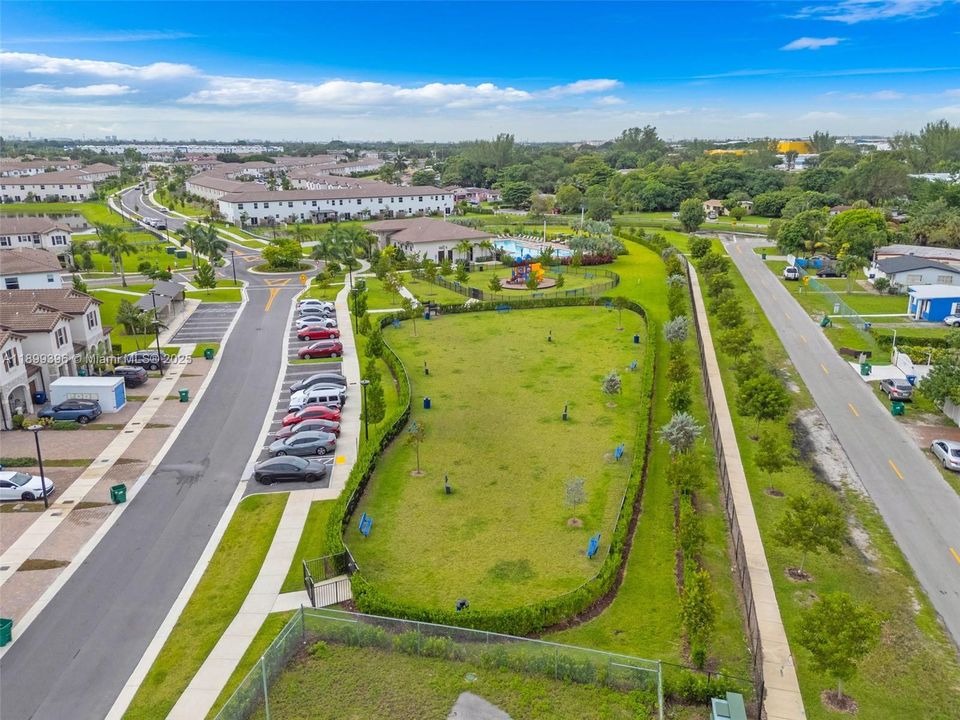 На продажу: $540,000 (3 спален, 2 ванн, 1442 Квадратных фут)