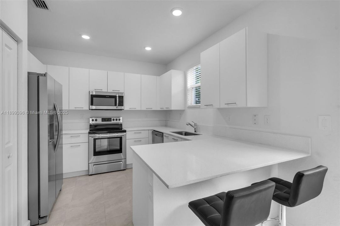 На продажу: $540,000 (3 спален, 2 ванн, 1442 Квадратных фут)