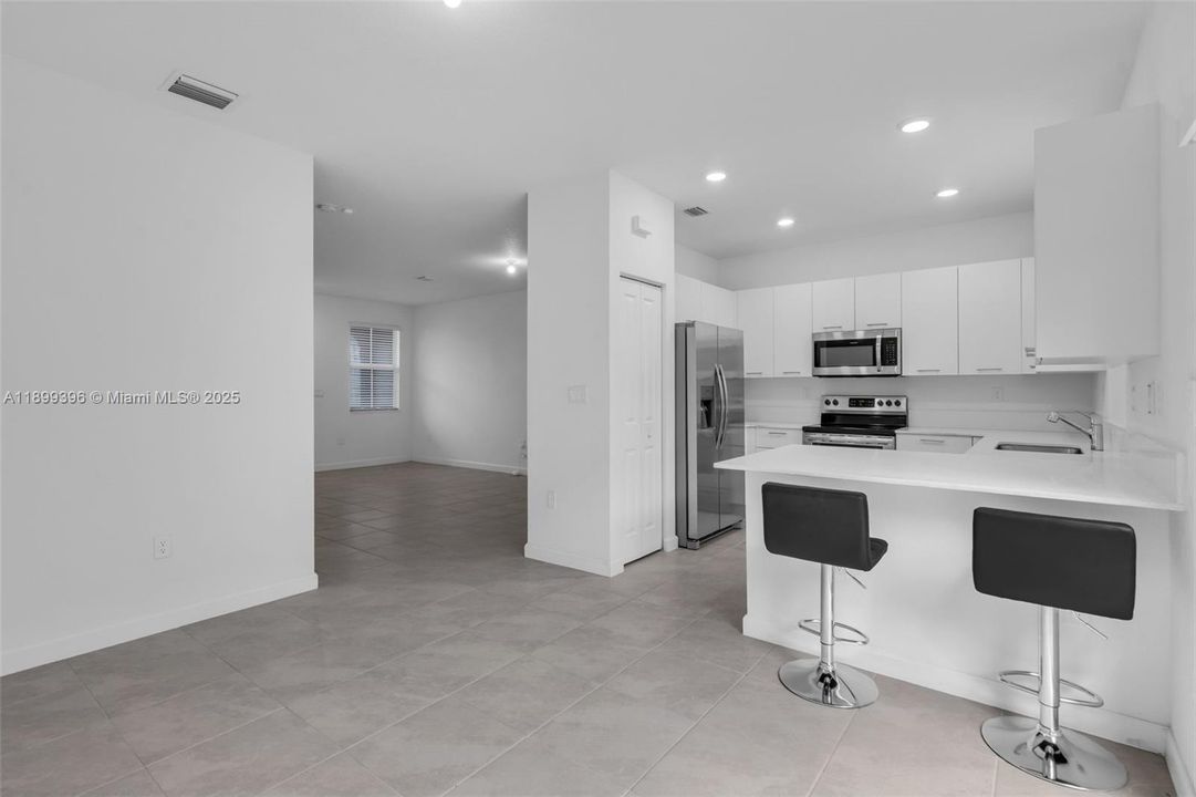 На продажу: $540,000 (3 спален, 2 ванн, 1442 Квадратных фут)