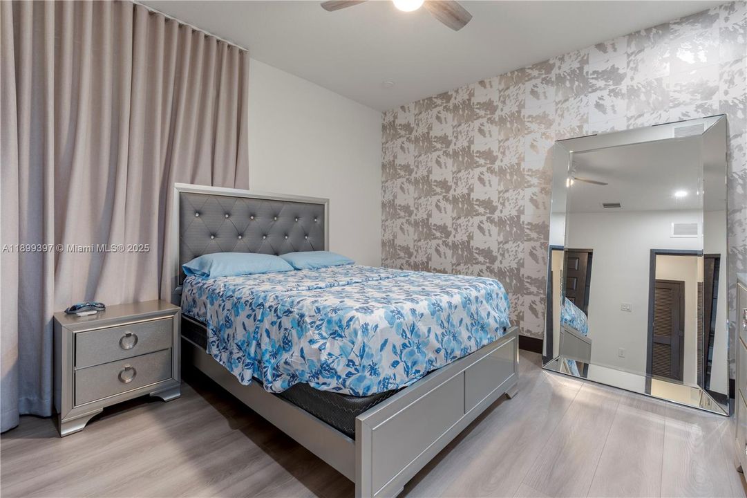 На продажу: $1,350,000 (4 спален, 3 ванн, 2847 Квадратных фут)