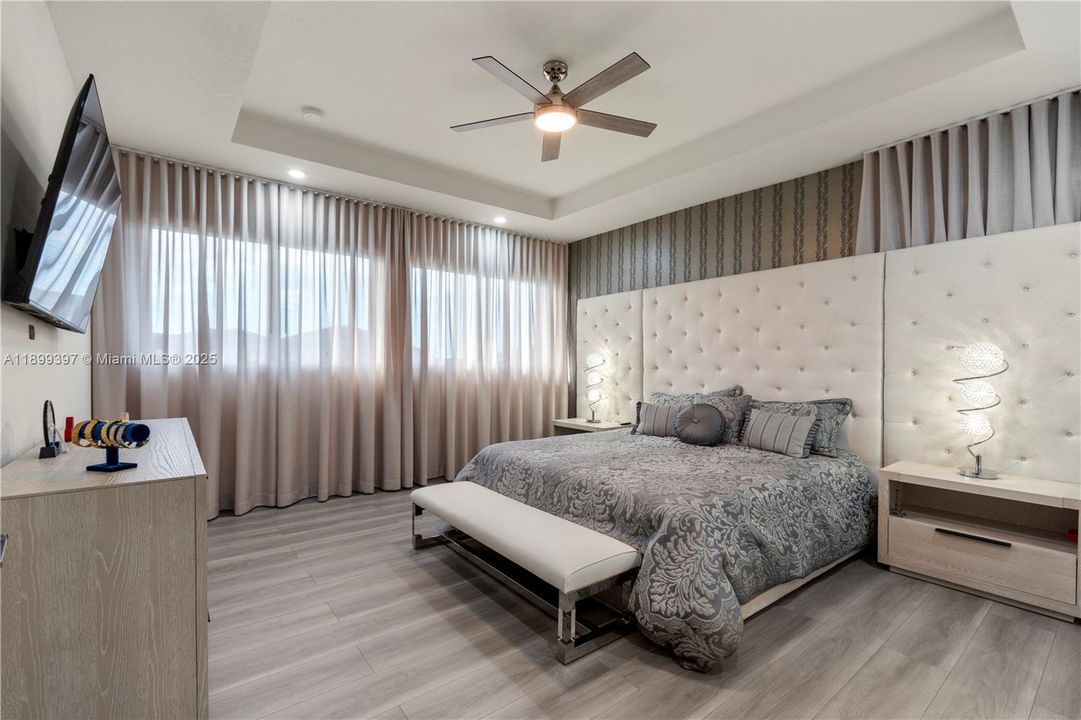 На продажу: $1,350,000 (4 спален, 3 ванн, 2847 Квадратных фут)