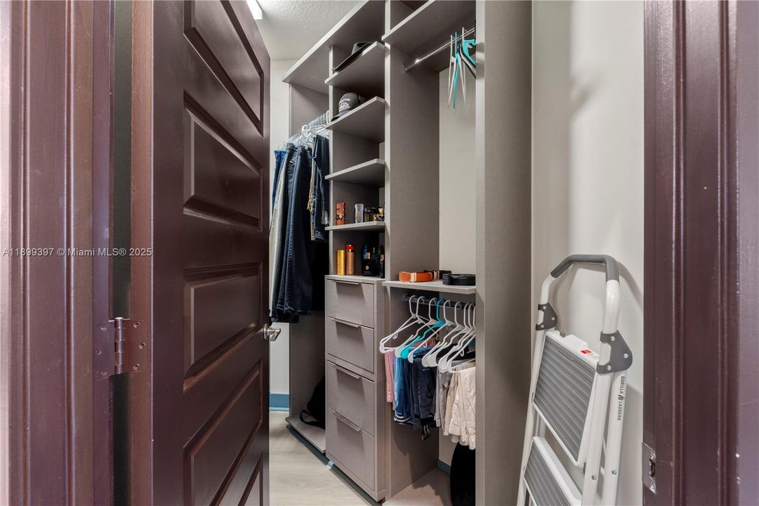 На продажу: $1,350,000 (4 спален, 3 ванн, 2847 Квадратных фут)