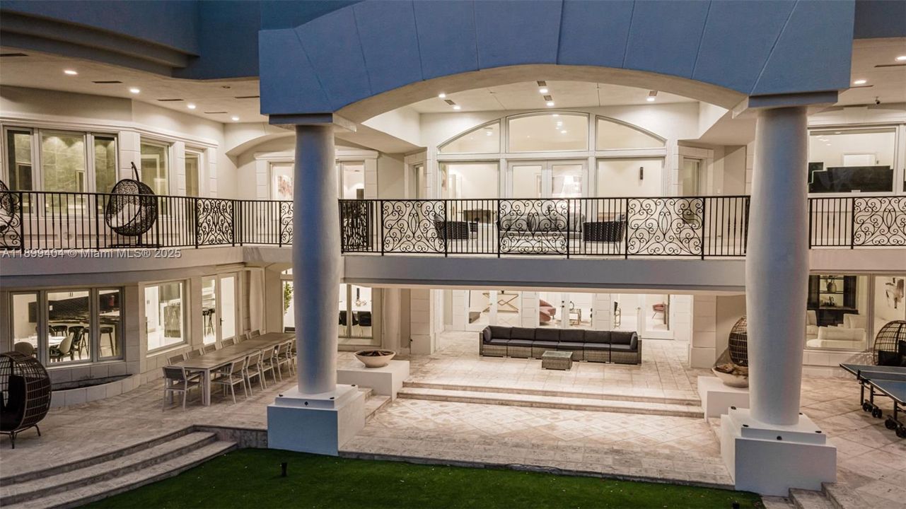 待售: $7,995,000 (8 贝兹, 6 浴室, 6718 平方英尺)