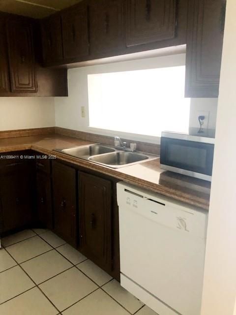 For Rent: $1,850 (2 beds, 2 baths, 1175 Square Feet)