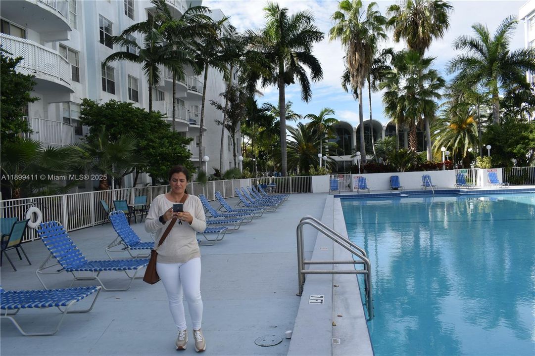 For Rent: $1,850 (2 beds, 2 baths, 1175 Square Feet)