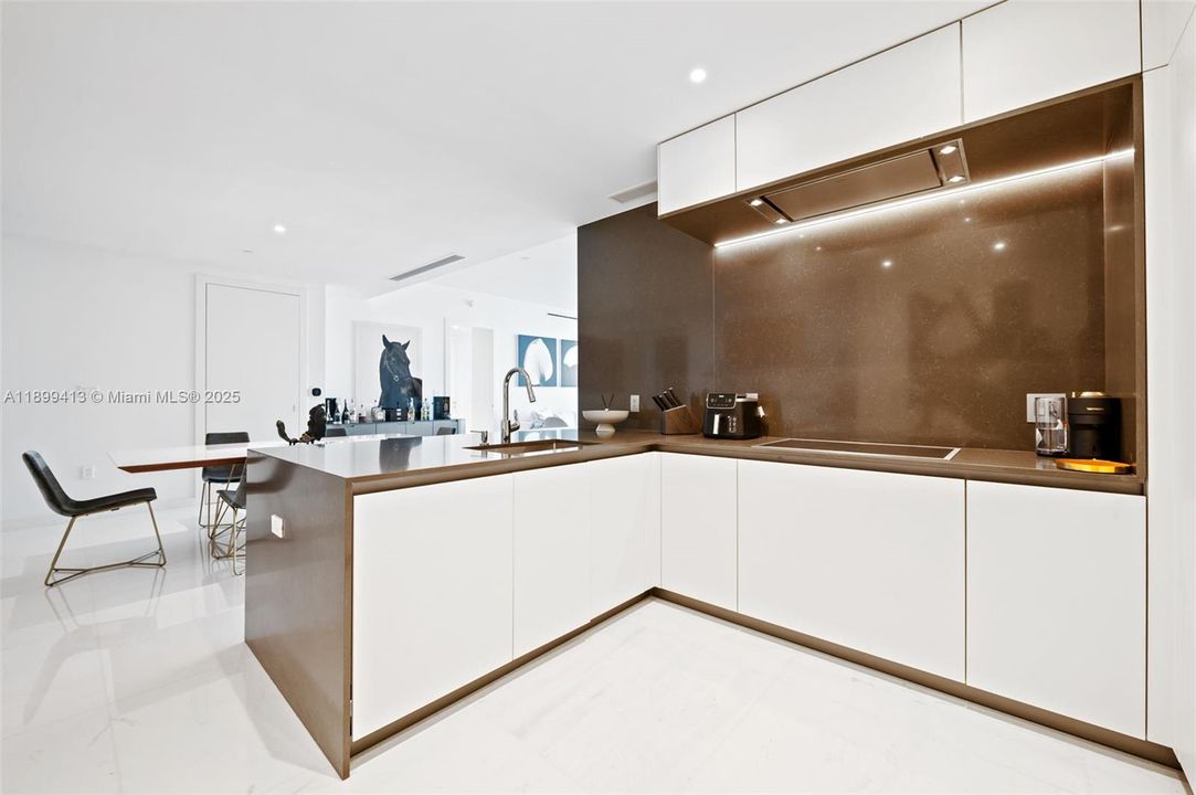 En Venta: $2,495,000 (2 camas, 2 baños, 1437 Pies cuadrados)