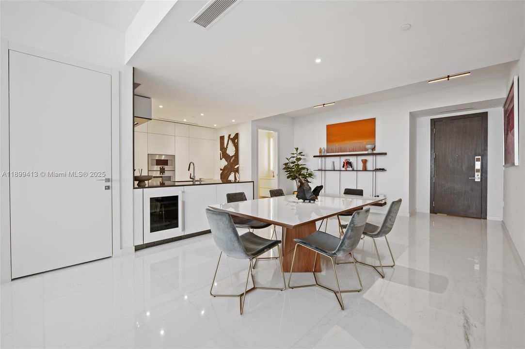 En Venta: $2,495,000 (2 camas, 2 baños, 1437 Pies cuadrados)