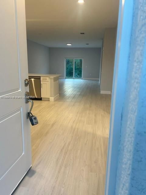 Recently Rented: $1,500 (3 beds, 2 baths, 1379 Square Feet)