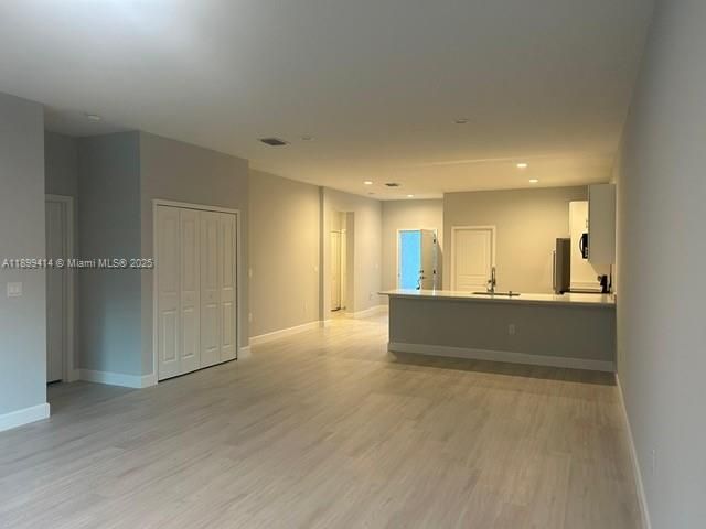 Recently Rented: $1,500 (3 beds, 2 baths, 1379 Square Feet)