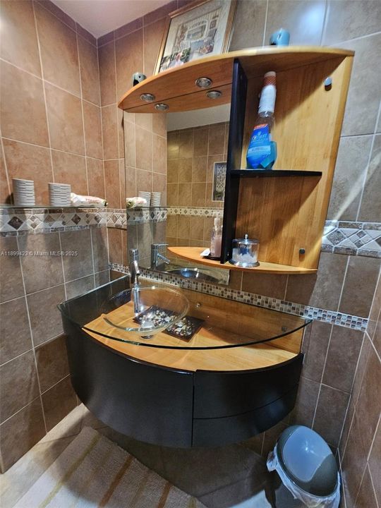 待售: $265,000 (2 贝兹, 2 浴室, 1132 平方英尺)