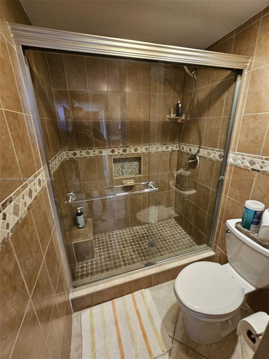 待售: $265,000 (2 贝兹, 2 浴室, 1132 平方英尺)