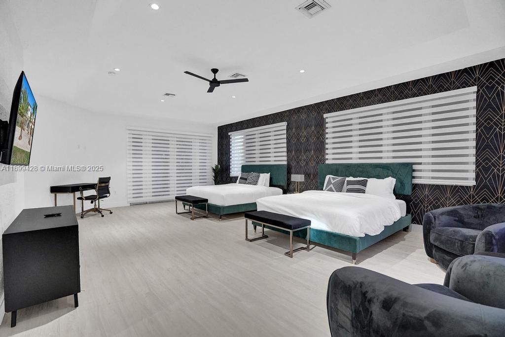 En Venta: $2,599,000 (7 camas, 5 baños, 4650 Pies cuadrados)