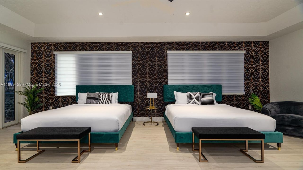 En Venta: $2,599,000 (7 camas, 5 baños, 4650 Pies cuadrados)