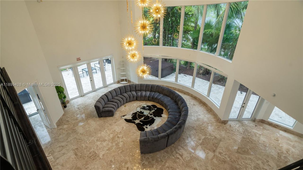 En Venta: $2,599,000 (7 camas, 5 baños, 4650 Pies cuadrados)