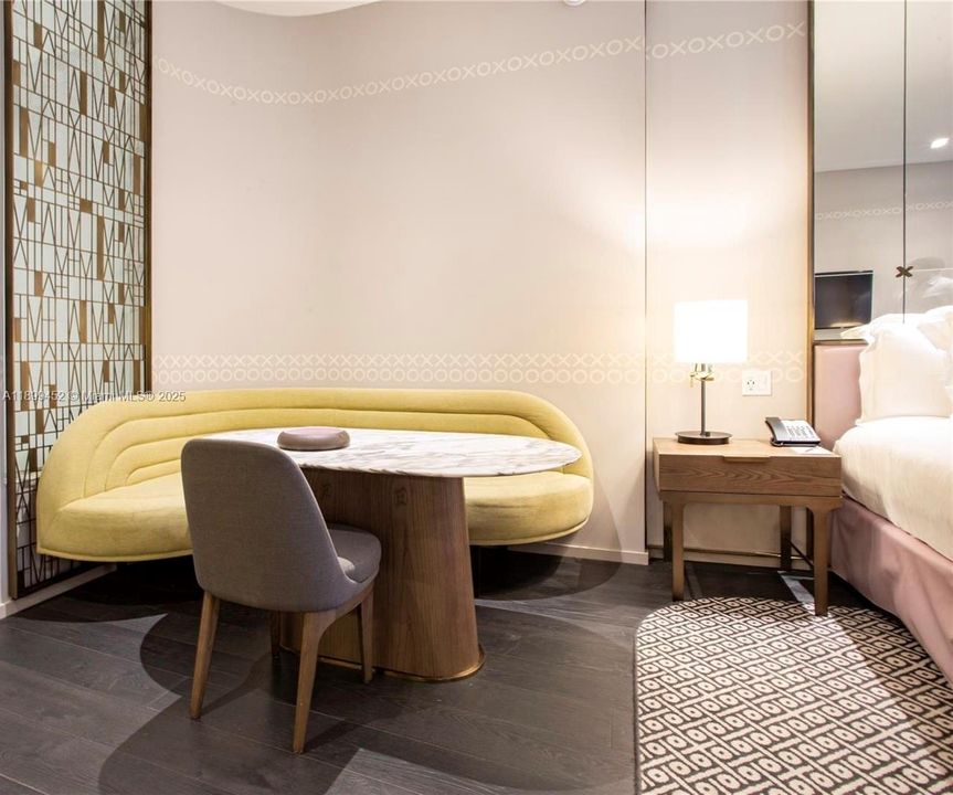 For Sale: $650,000 (0 beds, 1 baths, 626 Square Feet)